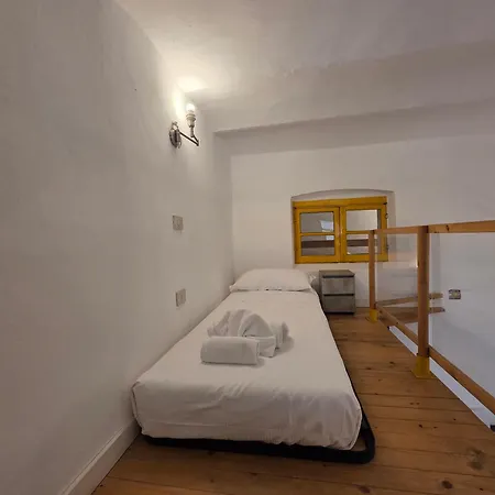 Cyrano - By Turent Apartment