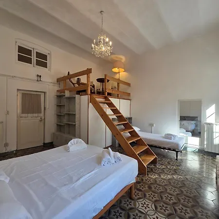 Apartment Cyrano - By Turent